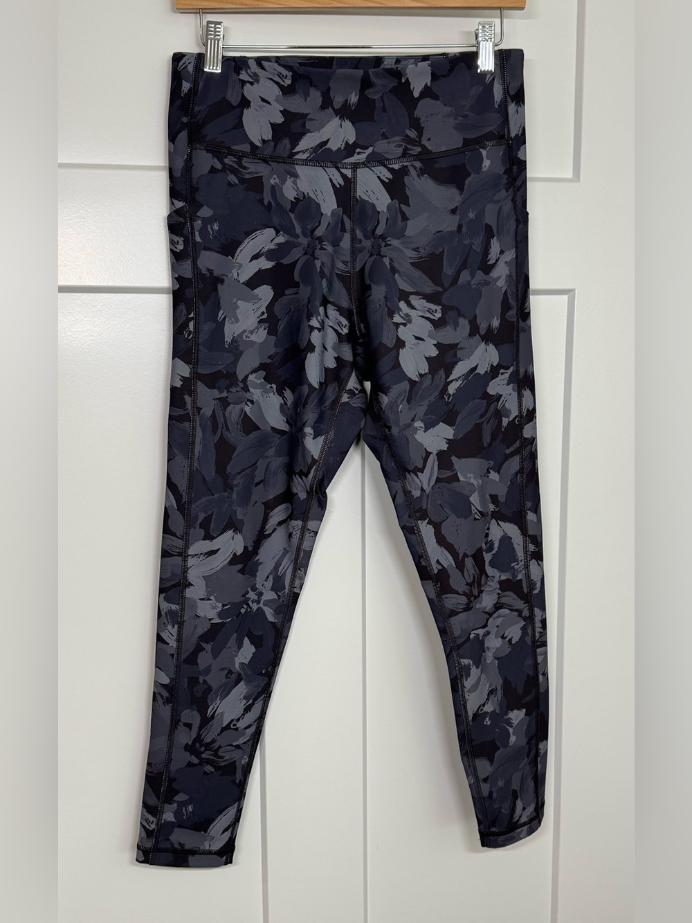 Women’s Tek Gear Ultrastretch High-Waisted Leggings, Size L